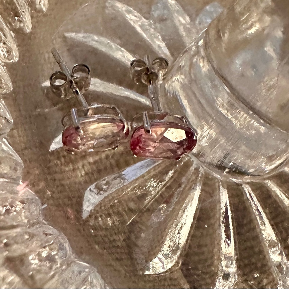 14k SOLID GOLD GENUINE Pink Sapphire
2.06cts - Picture 3 of 8